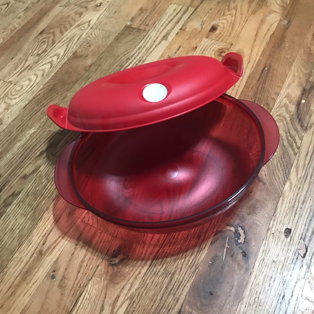 Tupperware Heat n Serve Oval Container
